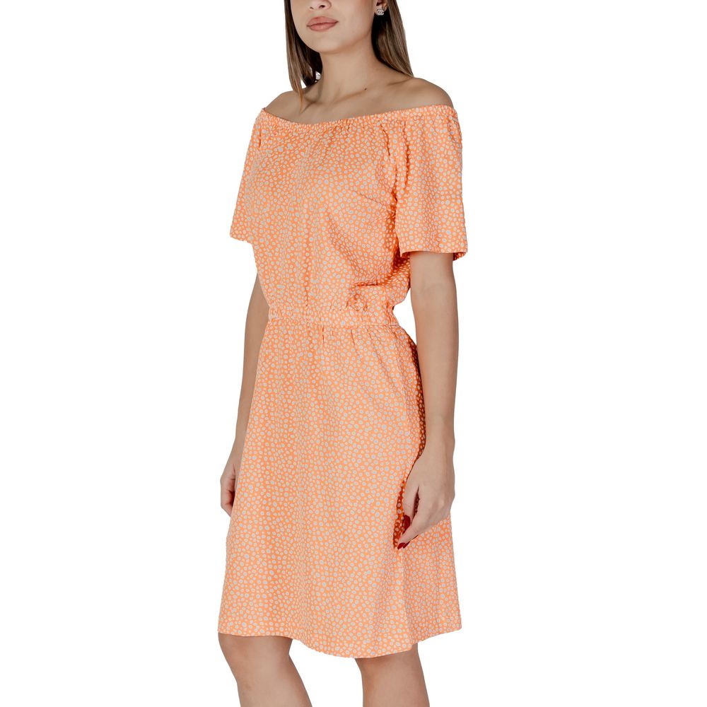 B.Young Orange Cotton Short