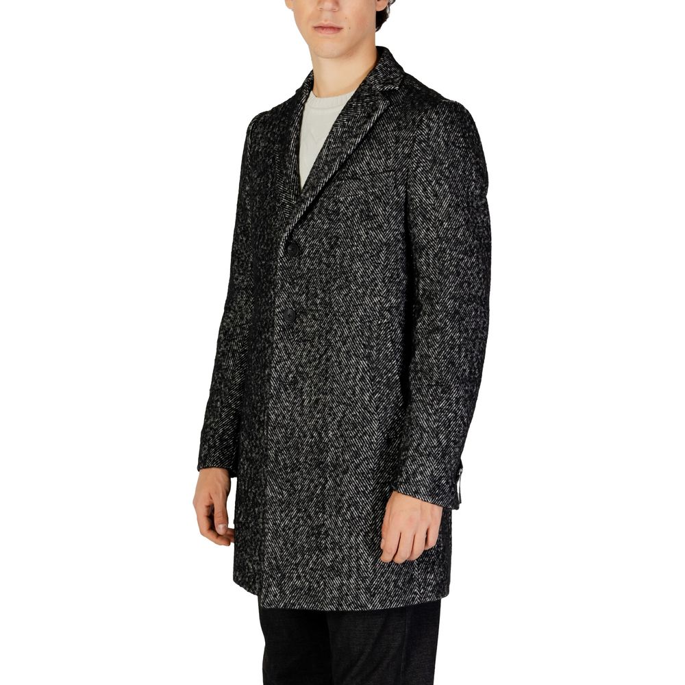 Hamaki-Ho Black Polyester Coat