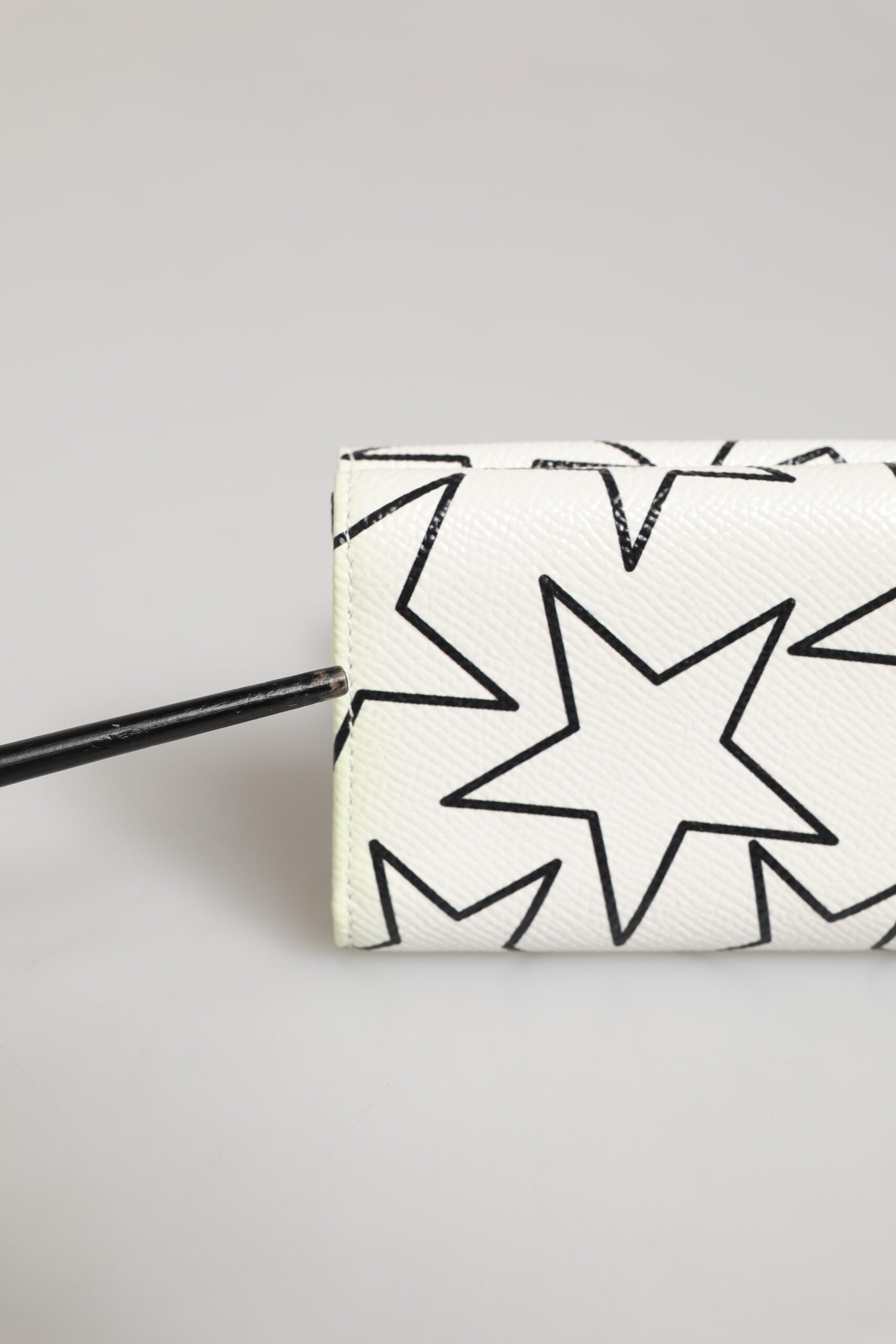 Dolce & Gabbana White Leather Black Star Print Trifold Card Holder Wallet