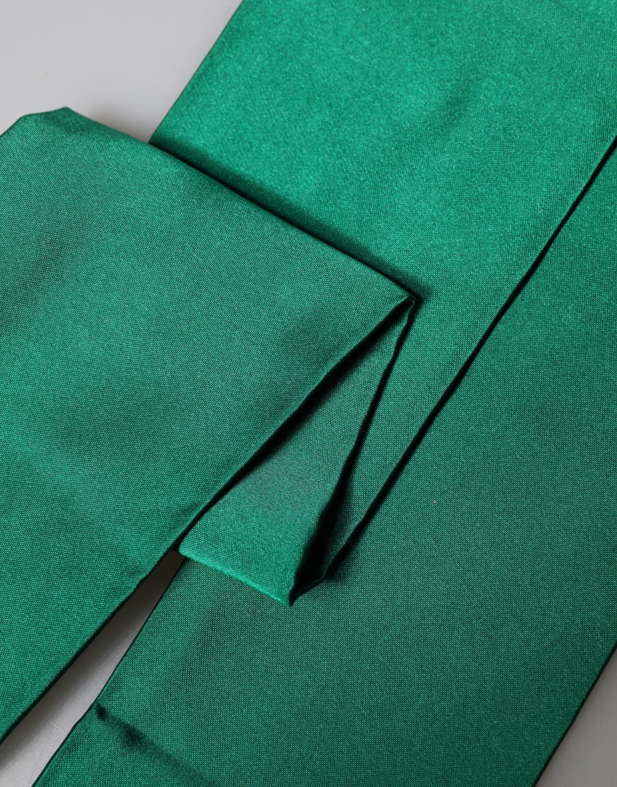 Dolce & Gabbana Green Silk Fringes Neck Wrap Foulard Scarf